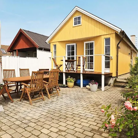 בית נופש 4 Star Holiday Home In Otterup אוטרופ