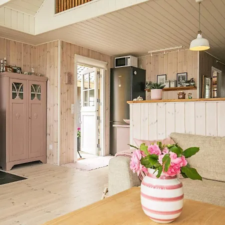 4 Star Holiday Home In Otterup *